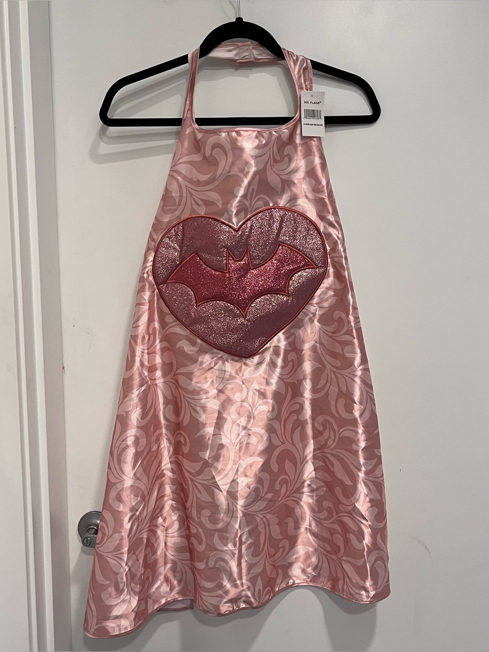 Batgirl DC Batman Pink Heart Rose Gold Bat Costume Apron Cover Cape NWT Six Flag